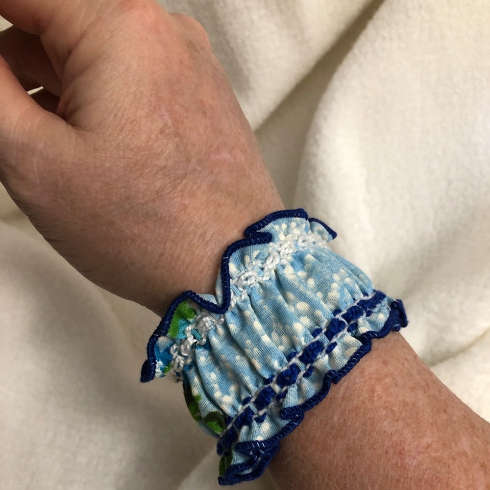 BOHO Stretch Blue Green Ruffle Lace Adj. Bracelet BOHO Hippy Frstival New